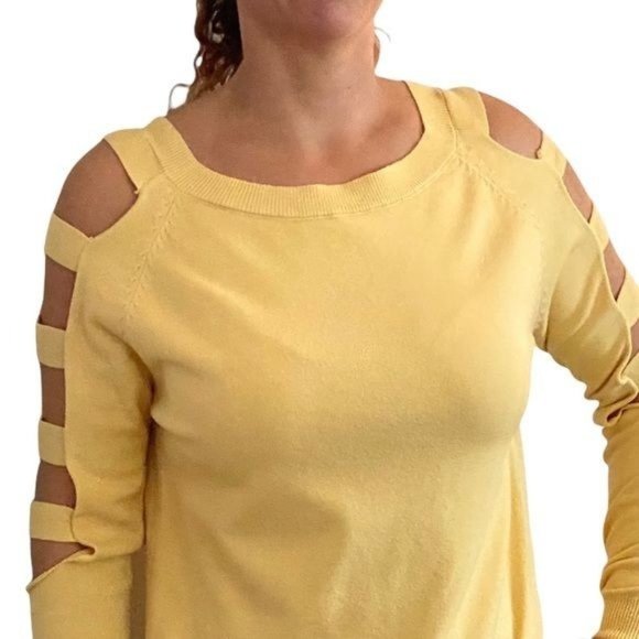 Meaveor Sweaters - Meaveor Cold Shoulder Sweater Medium.